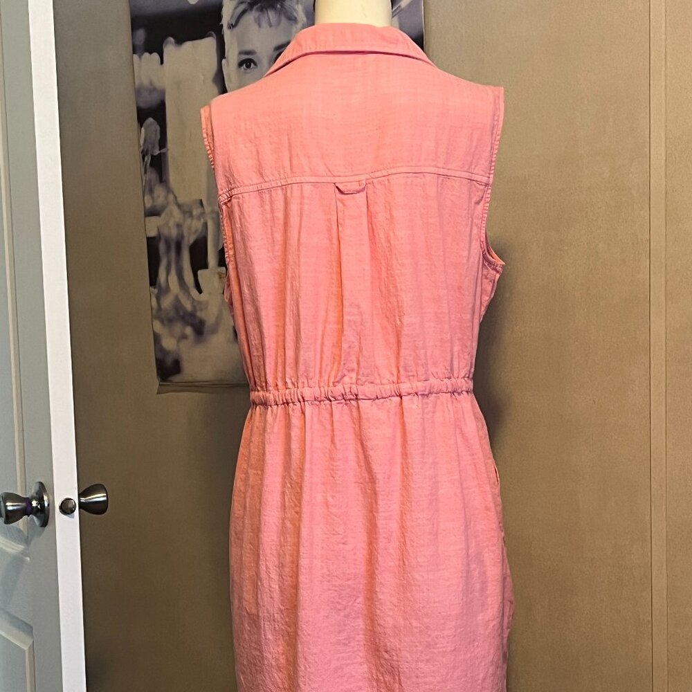 Pink Casual  knee length dress accented with a shirt waist bodice w/ pockets - Picture 4 of 9